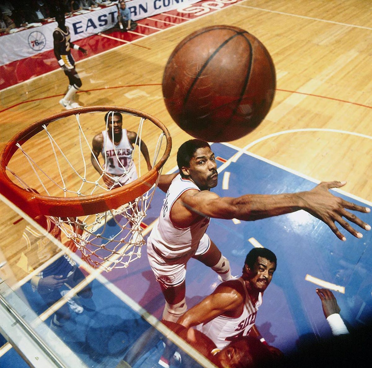 1982-Julius-Erving-block-006056553.jpg